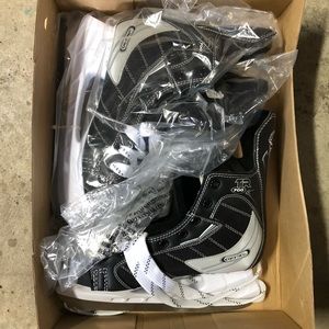 Brand New Tour TR700 Ice Skates Adult Size 7